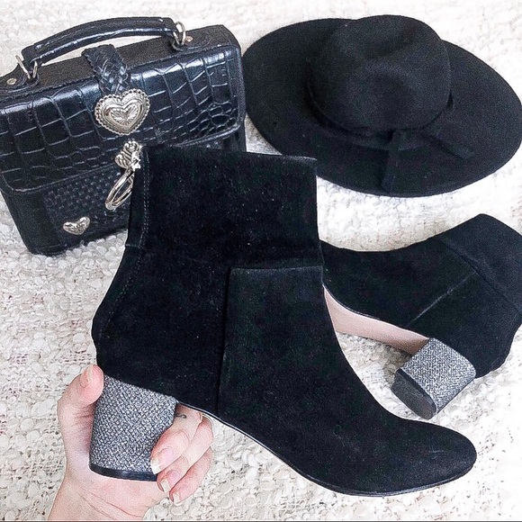 H&M Shoes - ✨SOLD✨ H&M BLACK SUEDE SILVER GLITTER BLOCK HEELS